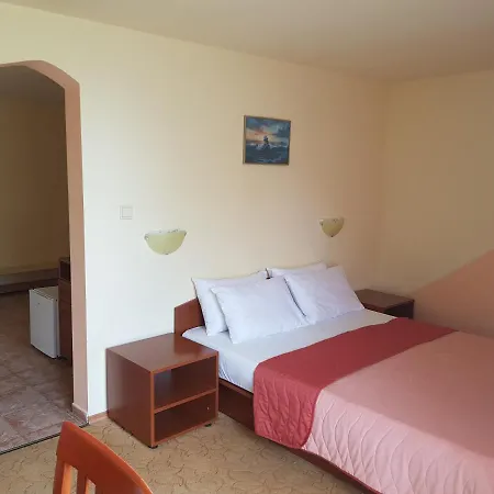 Guest Flirt Golden Sands