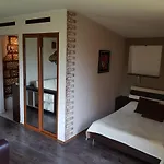 Hotel Guest Flirt Sables d'or