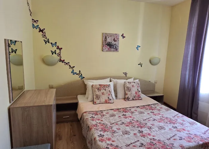 Hotel Guest Flirt Golden Sands